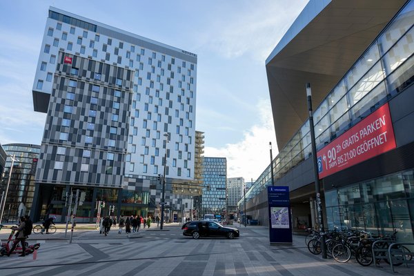 Philatélie et partenariats artistiques